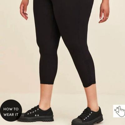 Torrid plus size 1 1x black ruched side crop leggings stretch pants NWT NEW